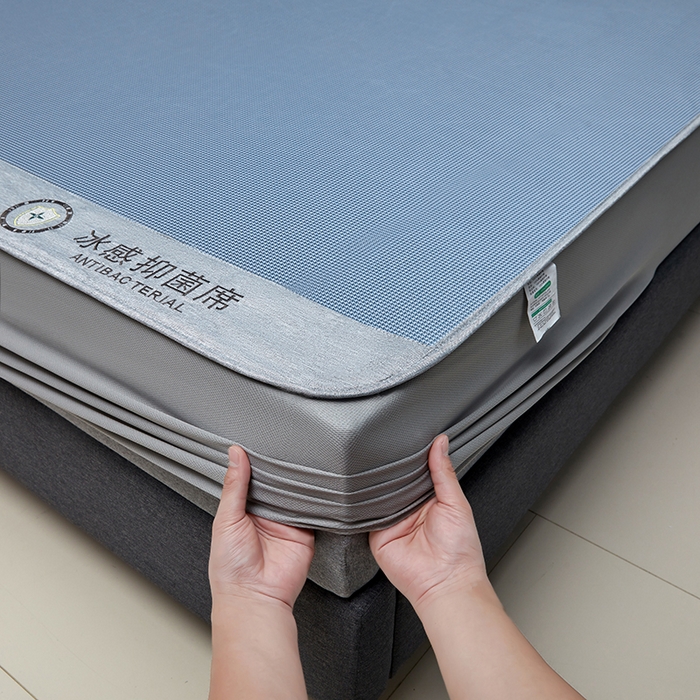 91家纺网 家纺一手货源 找家纺 铺尚美家纺 2026 新款A类复合加厚三明治抗菌碳光冰丝席子凉席三件套 抗菌碳光水丝席床笠款-天蓝