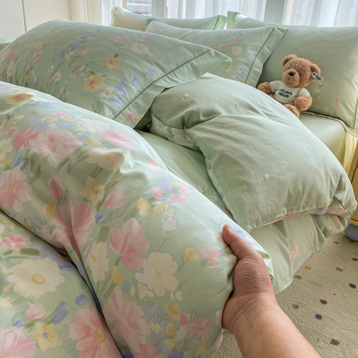 91家纺网 家纺一手货源 找家纺 钰锦铂2026新款直播爆款全棉四件套13070吊边床单一字绣印花纯棉三件套四件套 浣溪沙-绿