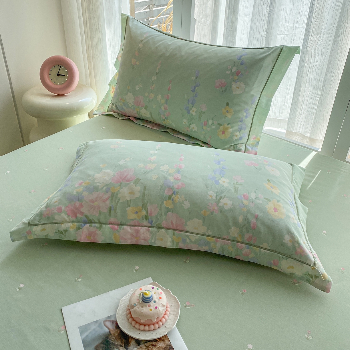 91家纺网 家纺一手货源 找家纺 钰锦铂2026新款直播爆款全棉四件套13070吊边床单一字绣印花纯棉三件套四件套 浣溪沙-绿