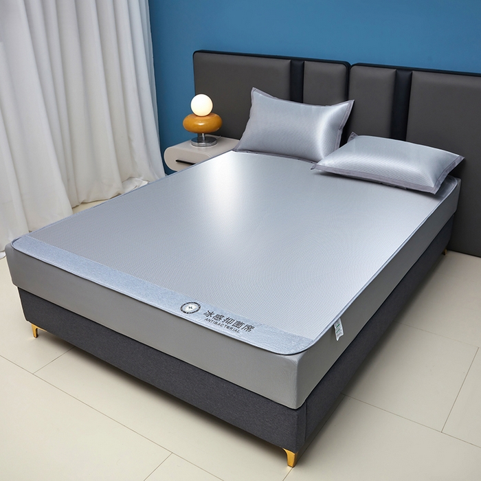 91家纺网 家纺一手货源 找家纺 铺尚美家纺 2026 新款A类复合加厚三明治抗菌碳光冰丝席子凉席三件套 抗菌碳光水丝席床笠款-绅士灰