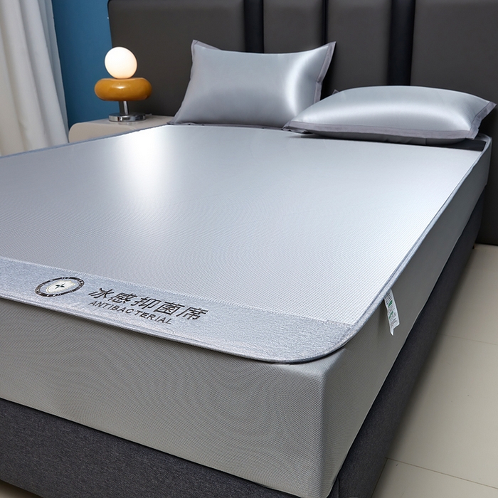 91家纺网 家纺一手货源 找家纺 铺尚美家纺 2026 新款A类复合加厚三明治抗菌碳光冰丝席子凉席三件套 抗菌碳光水丝席床笠款-绅士灰