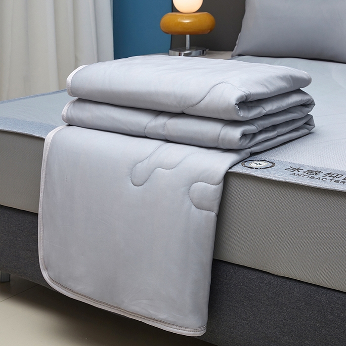 91家纺网 家纺一手货源 找家纺 铺尚美家纺 2026 新款A类复合加厚三明治抗菌碳光冰丝席子凉席三件套 抗菌碳光水丝席床笠款-绅士灰