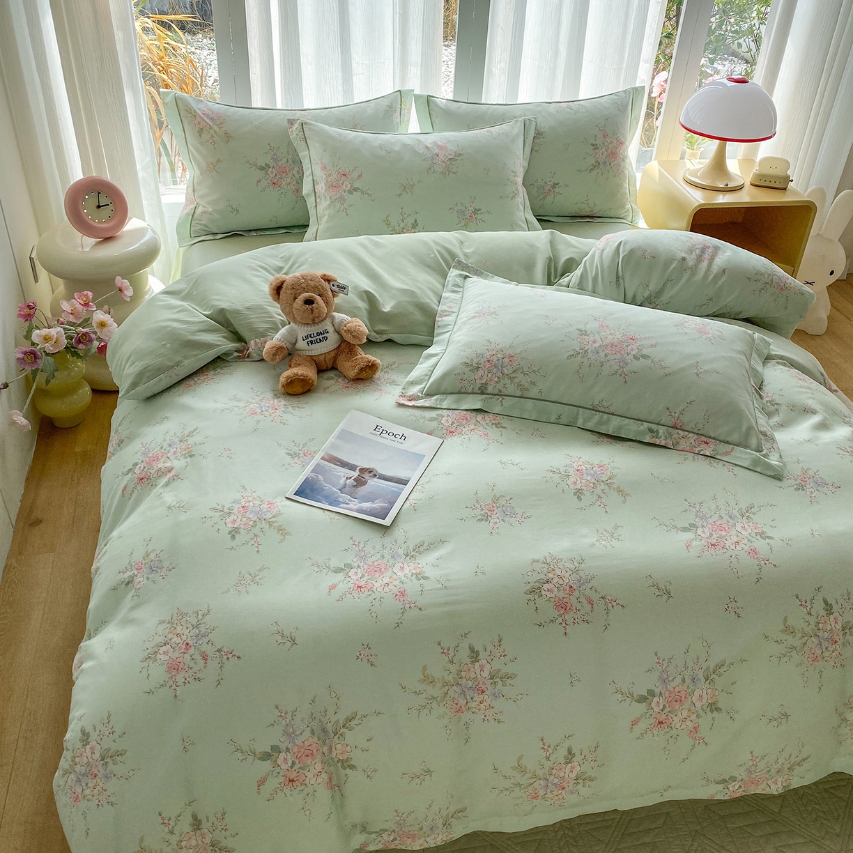 91家纺网 家纺一手货源 找家纺 钰锦铂2026新款直播爆款全棉四件套13070吊边床单一字绣印花纯棉三件套四件套 江南小调—绿