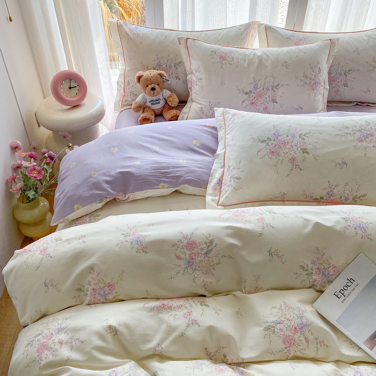 91家纺网 家纺一手货源 找家纺 钰锦铂2026新款直播爆款全棉四件套13070吊边床单一字绣印花纯棉三件套四件套 江南小调-米