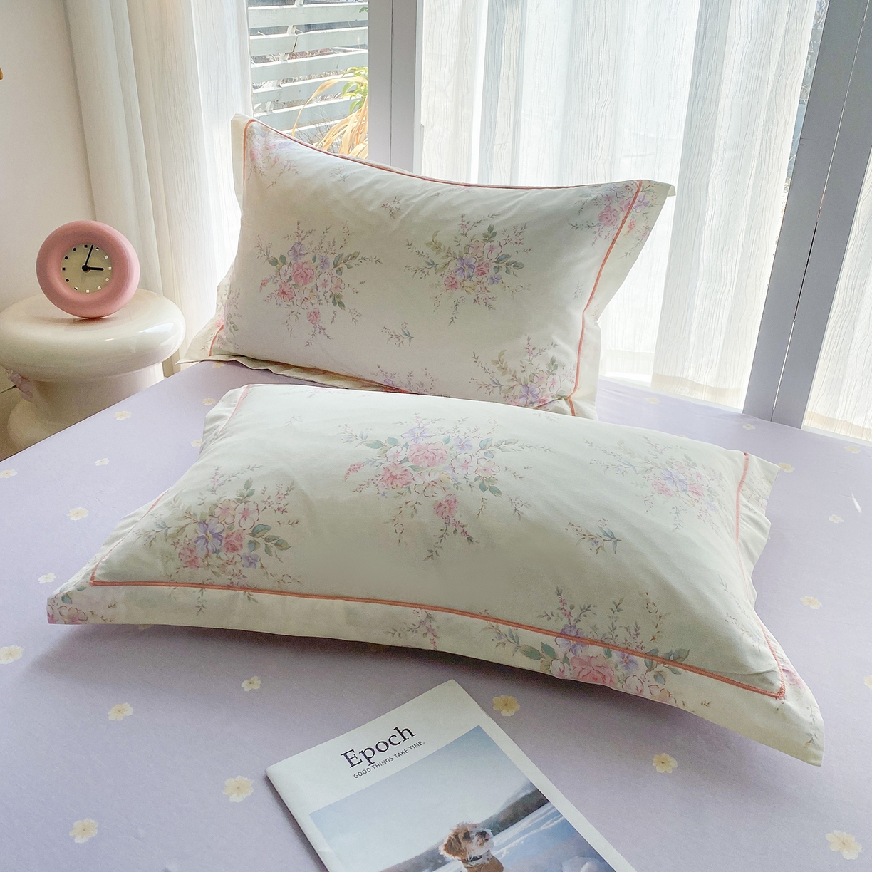 91家纺网 家纺一手货源 找家纺 钰锦铂2026新款直播爆款全棉四件套13070吊边床单一字绣印花纯棉三件套四件套 江南小调-米