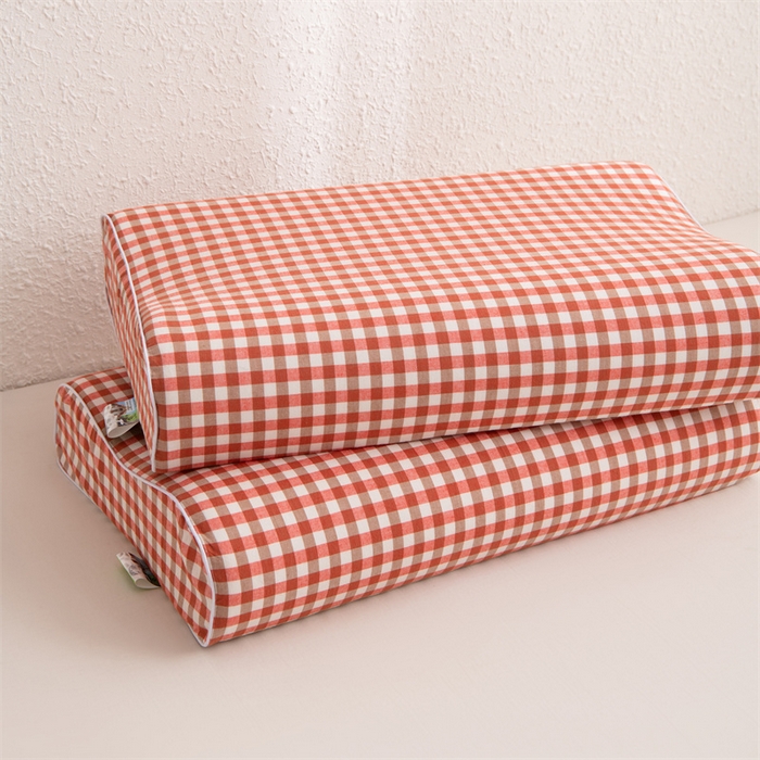 91家纺网 家纺一手货源 找家纺 仁宇枕业 2026新款全棉色织水洗棉儿童乳胶枕中老年成人乳胶枕头枕芯 无印风乳胶枕-蜜粉小格