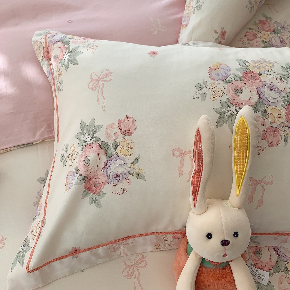 91家纺网 家纺一手货源 找家纺 奈萝家纺 2025新款全棉纯棉小清新印花四件套-第二波 卿本佳人