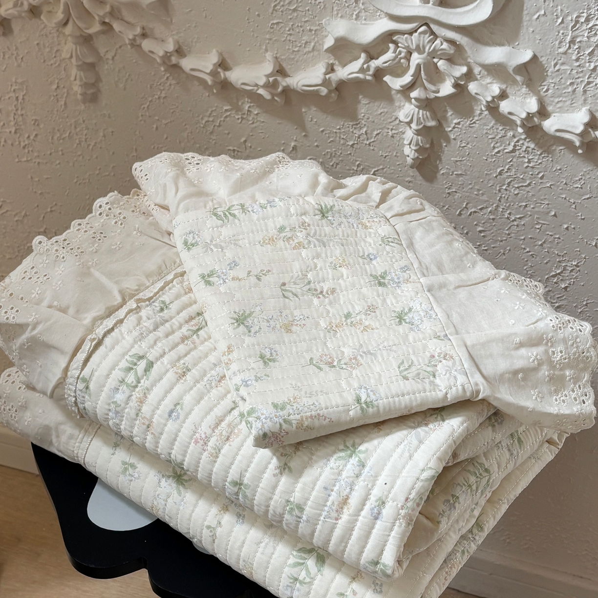 91家纺网 家纺一手货源 找家纺 满座家居 2026新款法式纯棉花边全棉床盖四件套小碎花田园风 青禾