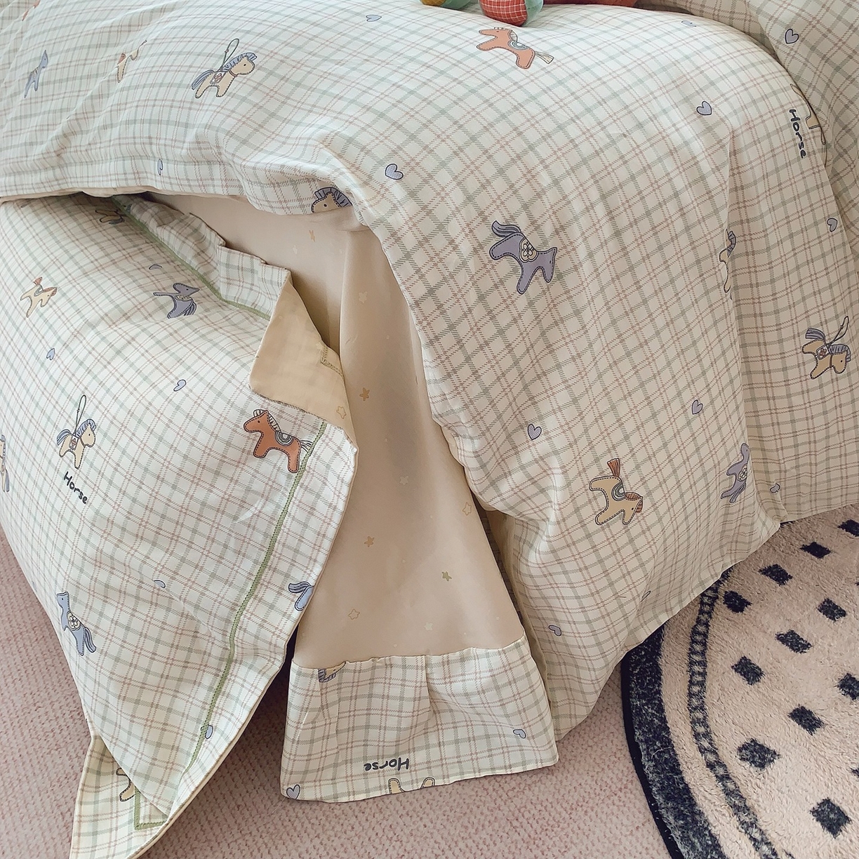 91家纺网 家纺一手货源 找家纺 奈萝家纺 2025新款全棉纯棉小清新印花四件套-第二波 快乐小马