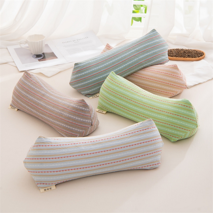 91家纺网 家纺一手货源 找家纺 （总）仁宇枕业 2026新款全棉提花水洗棉条纹三角菱形荞麦护颈椎枕枕头枕芯