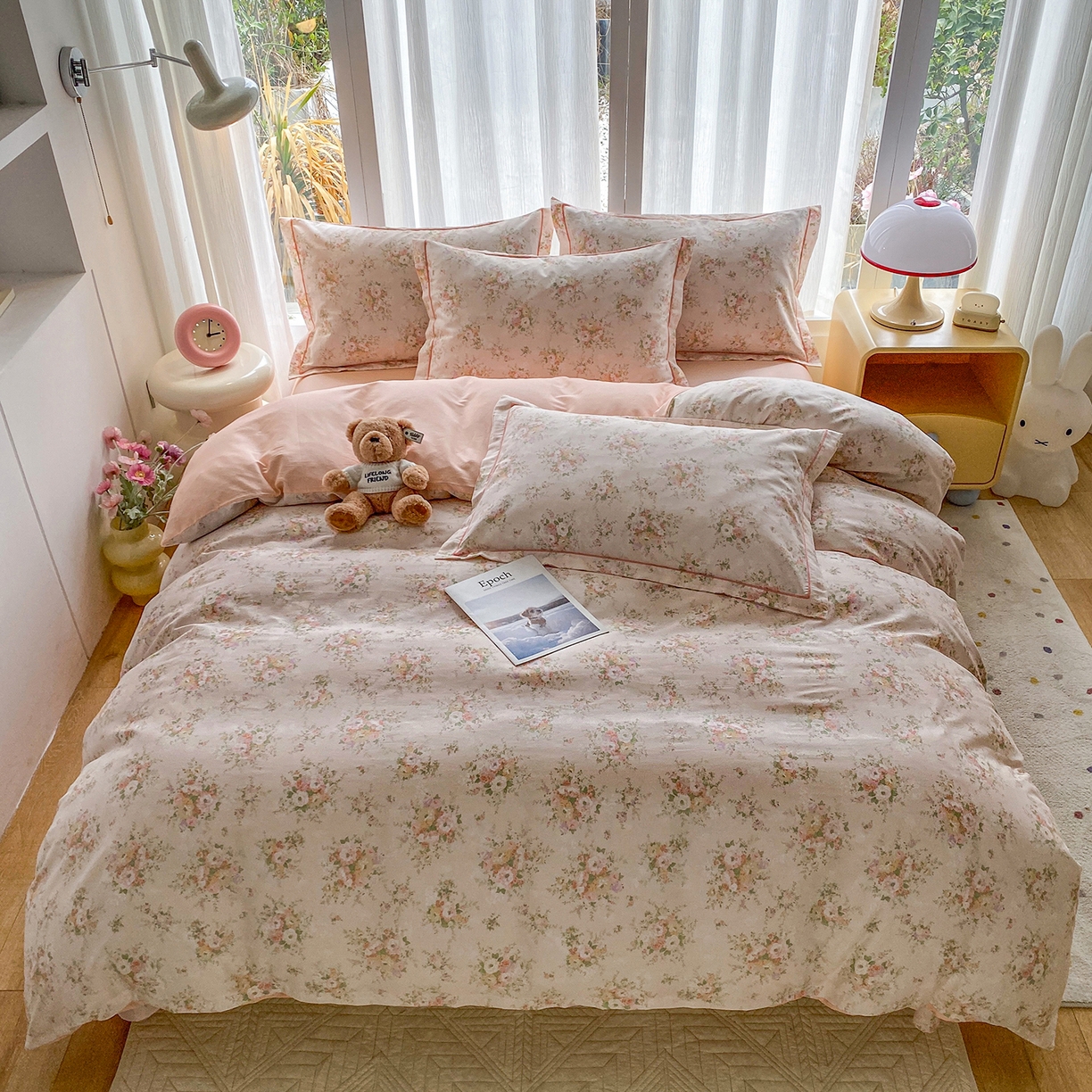 91家纺网 家纺一手货源 找家纺 钰锦铂2026新款直播爆款全棉四件套13070吊边床单一字绣印花纯棉三件套四件套 翩翩花语-粉