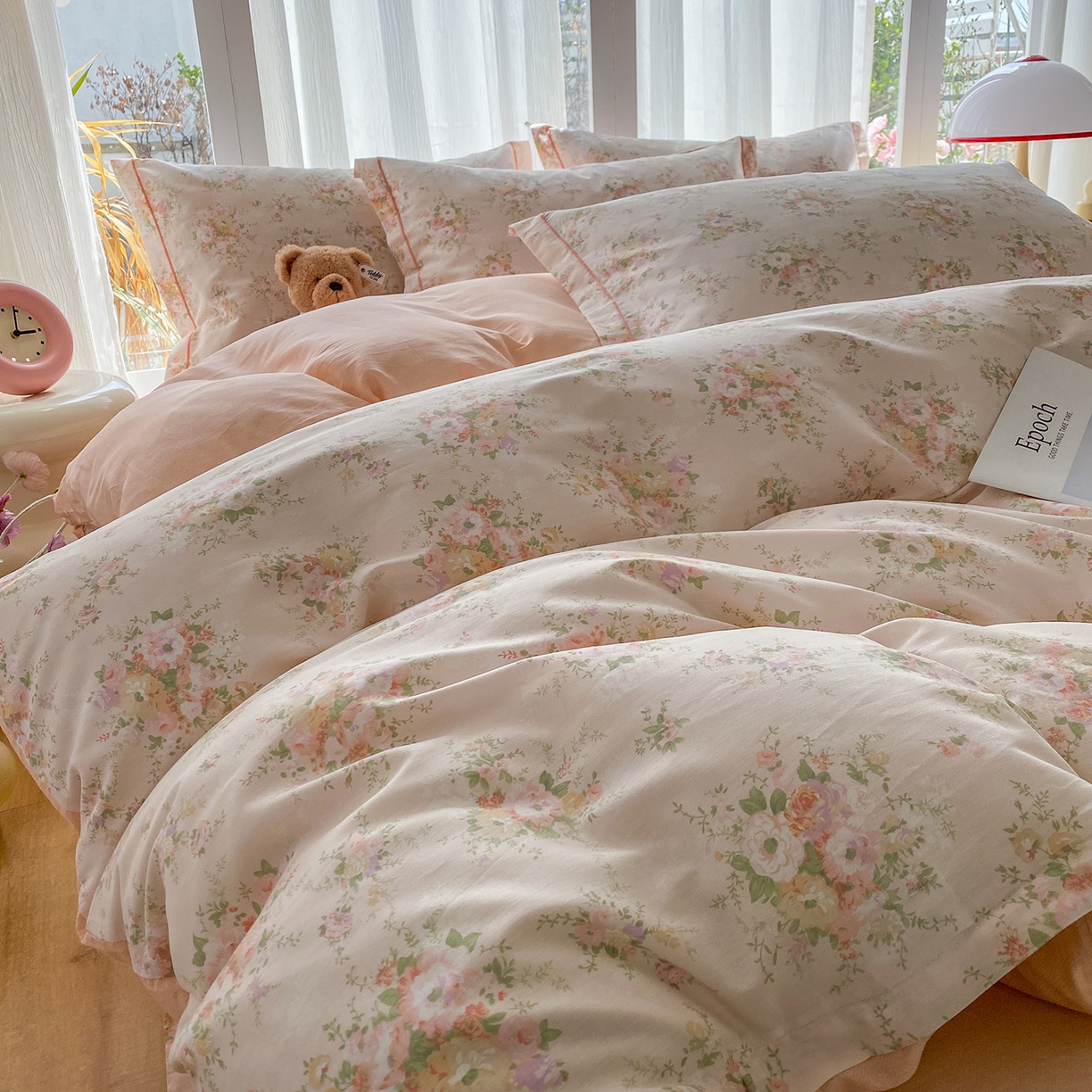 91家纺网 家纺一手货源 找家纺 钰锦铂2026新款直播爆款全棉四件套13070吊边床单一字绣印花纯棉三件套四件套 翩翩花语-粉