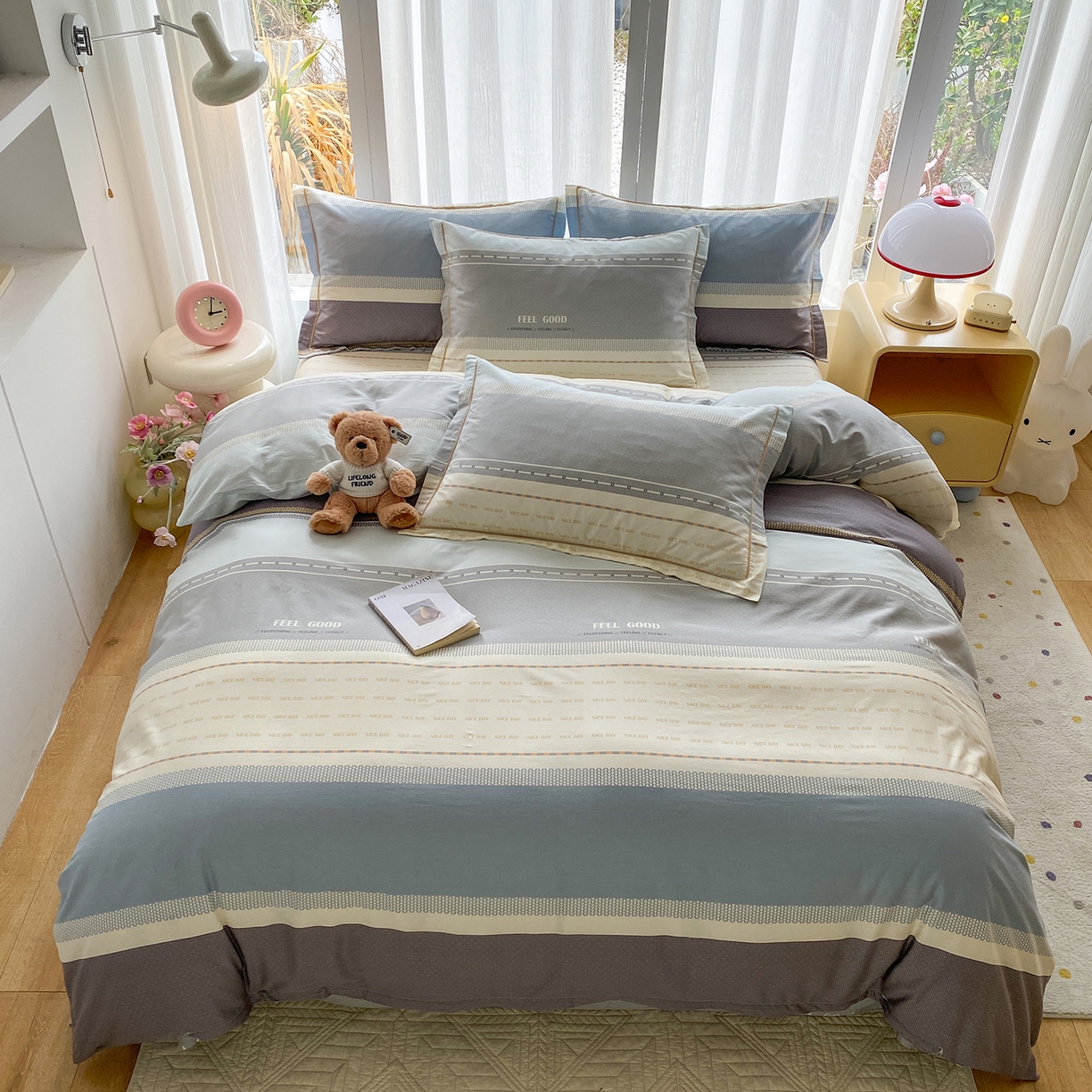 91家纺网 家纺一手货源 找家纺 钰锦铂2026新款直播爆款全棉四件套13070吊边床单一字绣印花纯棉三件套四件套 晴空月半—蓝