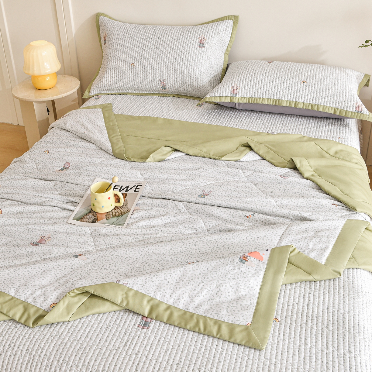 91家纺网 家纺一手货源 找家纺 （总）金艾草 2026新款莫代尔天丝印花夏被床盖四件套三件套