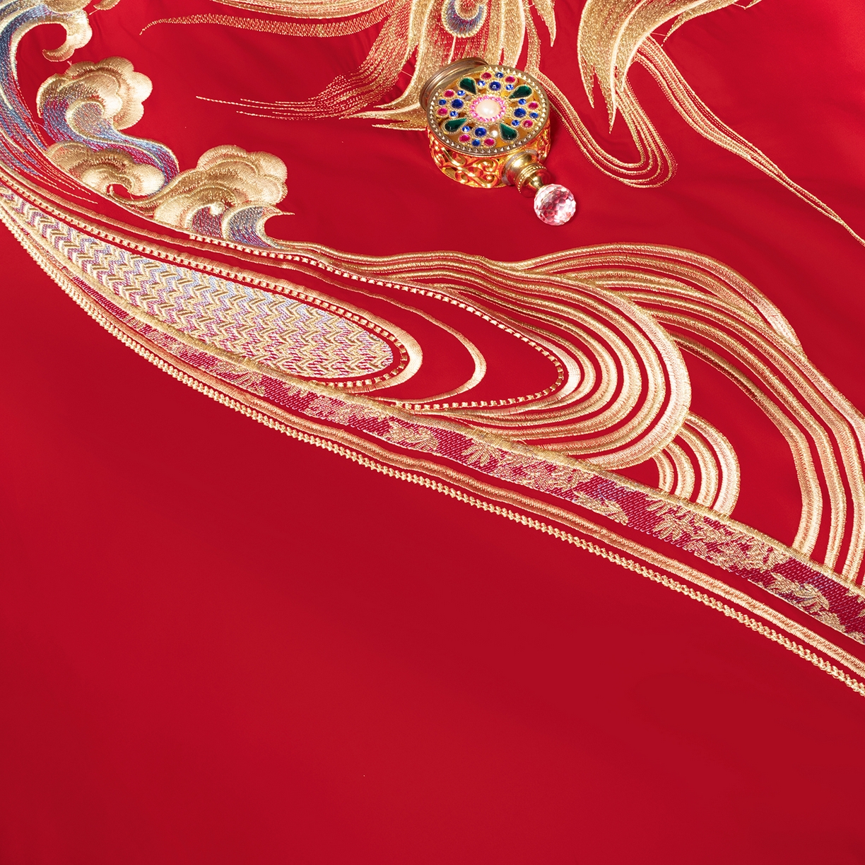 91家纺网 家纺一手货源 找家纺 柏拉图 2026新款100s长绒棉纯棉贡缎提花重工艺刺绣婚庆四件套多件套 锦绣龙凤