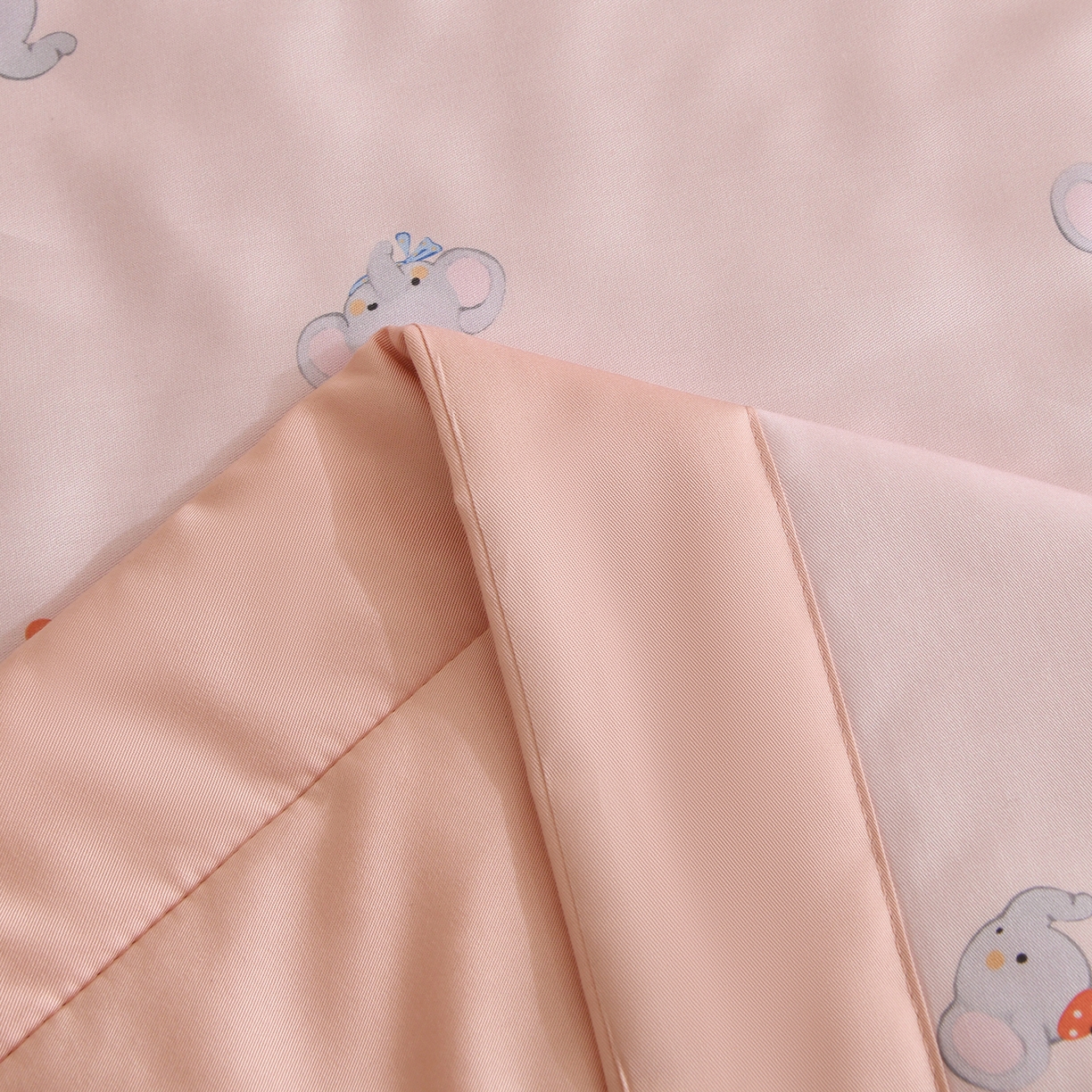 91家纺网 家纺一手货源 找家纺 金艾草 2026新款莫代尔天丝印花夏被床盖四件套三件套 粉色-小象