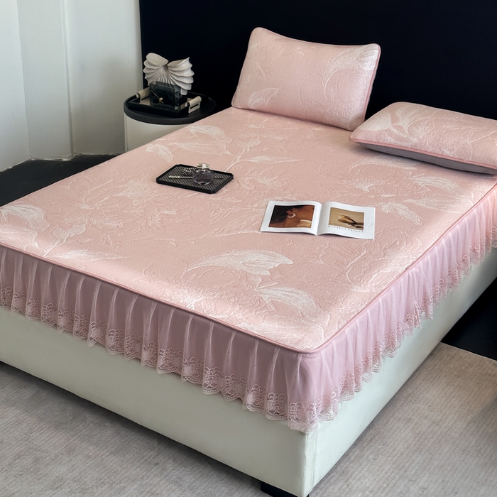 91家纺网 家纺一手货源 找家纺 布柔 2026新款PE床笠床裙凉席中分子双面提花复合凉豆豆软席二合一可机洗 花韵粉