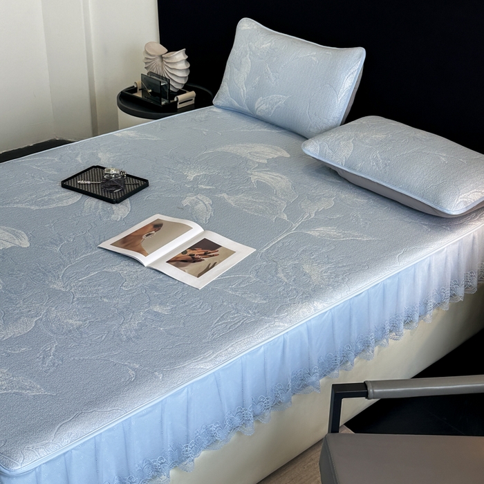 91家纺网 家纺一手货源 找家纺 布柔 2026新款PE床笠床裙凉席中分子双面提花复合凉豆豆软席二合一可机洗 花韵蓝