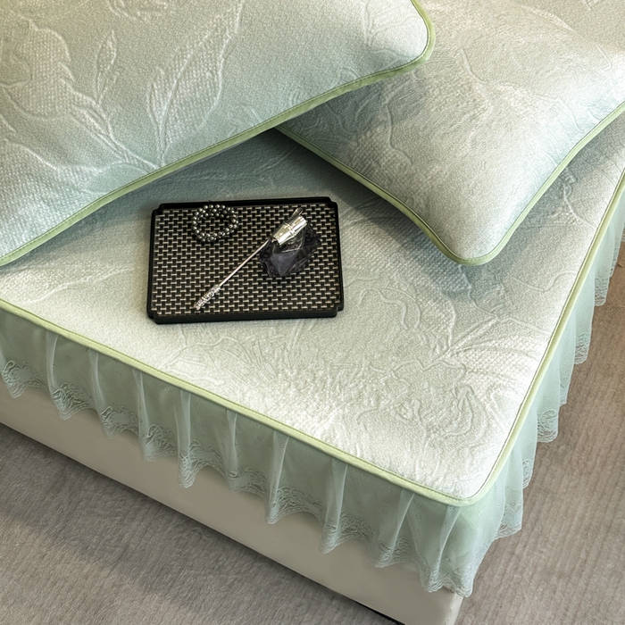 91家纺网 家纺一手货源 找家纺 布柔 2026新款PE床笠床裙凉席中分子双面提花复合凉豆豆软席二合一可机洗 花韵绿