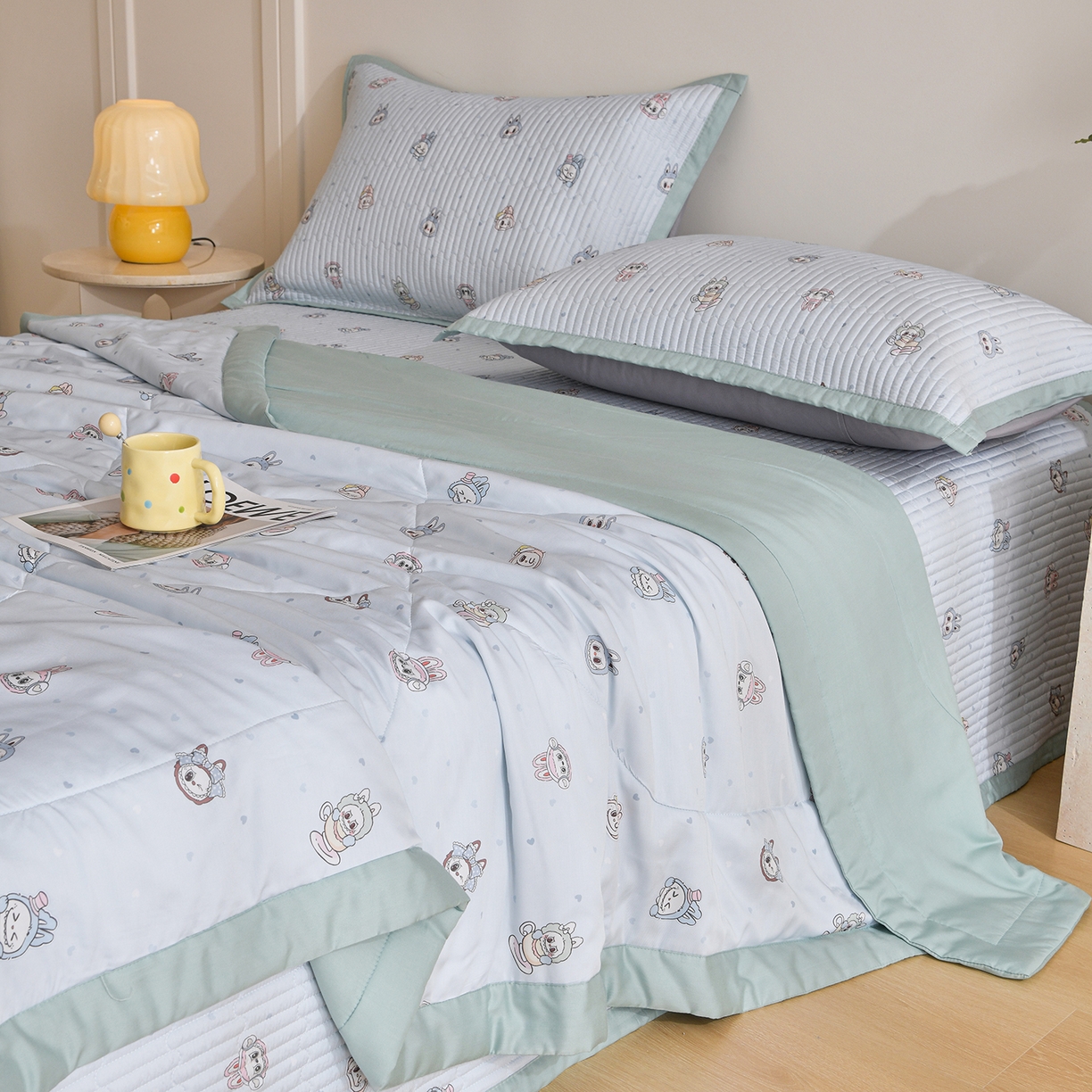 91家纺网 家纺一手货源 找家纺 金艾草 2026新款莫代尔天丝印花夏被床盖四件套三件套 拉布布-蓝