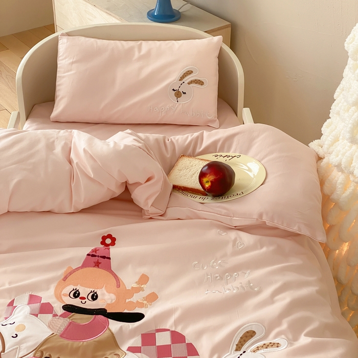 91家纺网 家纺一手货源 找家纺 宝贝优选 2026新款100支澳棉纯棉幼儿园学生三件套多件套 木马公主