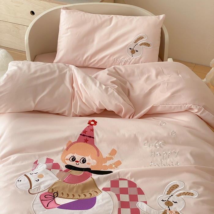 91家纺网 家纺一手货源 找家纺 宝贝优选 2026新款100支澳棉纯棉幼儿园学生三件套多件套 木马公主