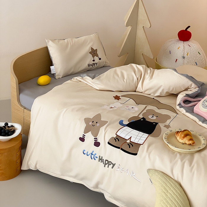 91家纺网 家纺一手货源 找家纺 宝贝优选 2026新款100支澳棉纯棉幼儿园学生三件套多件套 伞荫熊趣