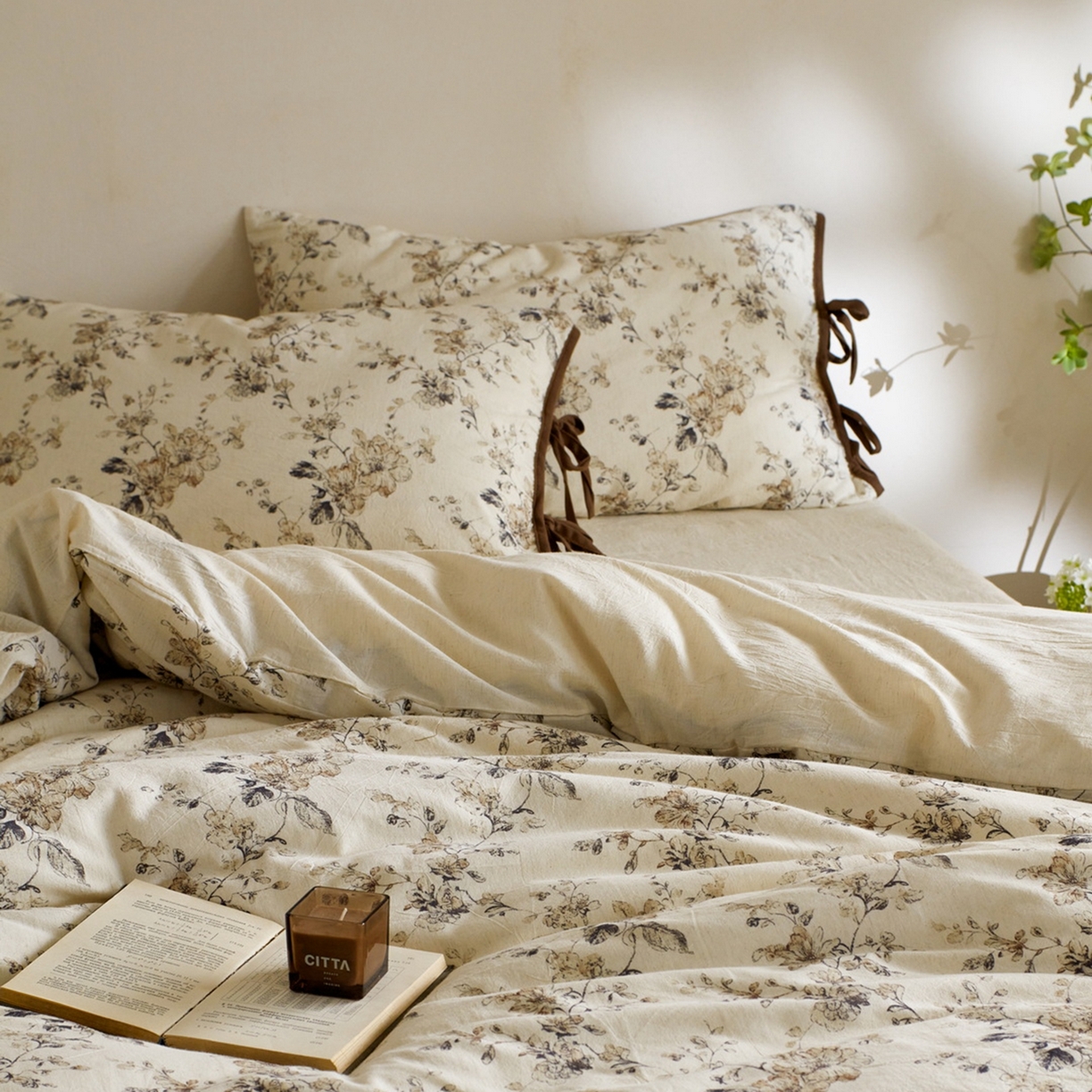 91家纺网 家纺一手货源 找家纺 由丽家纺 2026新款法式复古风棉麻绑带款四件套 古韵繁花