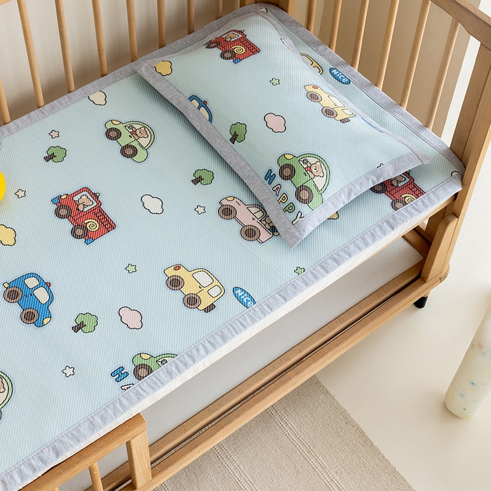 91家纺网 家纺一手货源 找家纺 嗨生活 2026年新款600D冰藤凉席儿童婴儿床凉席 幼儿园凉席 拼床凉席（可定做） 汽车家族