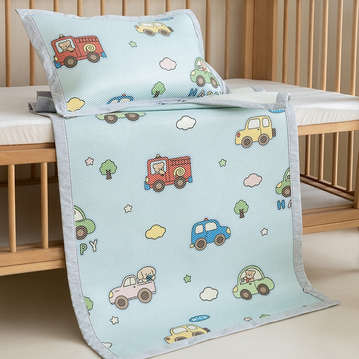 91家纺网 家纺一手货源 找家纺 嗨生活 2026年新款600D冰藤凉席儿童婴儿床凉席 幼儿园凉席 拼床凉席（可定做） 汽车家族