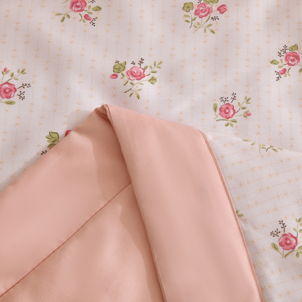 91家纺网 家纺一手货源 找家纺 金艾草 2026新款莫代尔天丝印花夏被床盖四件套三件套 桃粉