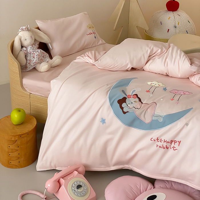 91家纺网 家纺一手货源 找家纺 宝贝优选 2026新款100支澳棉纯棉幼儿园学生三件套多件套 月下小兔