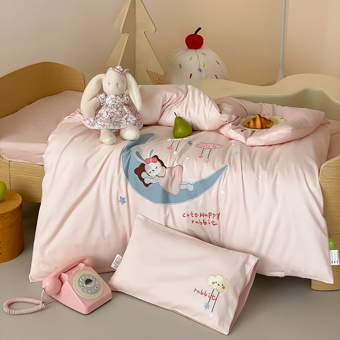 91家纺网 家纺一手货源 找家纺 宝贝优选 2026新款100支澳棉纯棉幼儿园学生三件套多件套 月下小兔