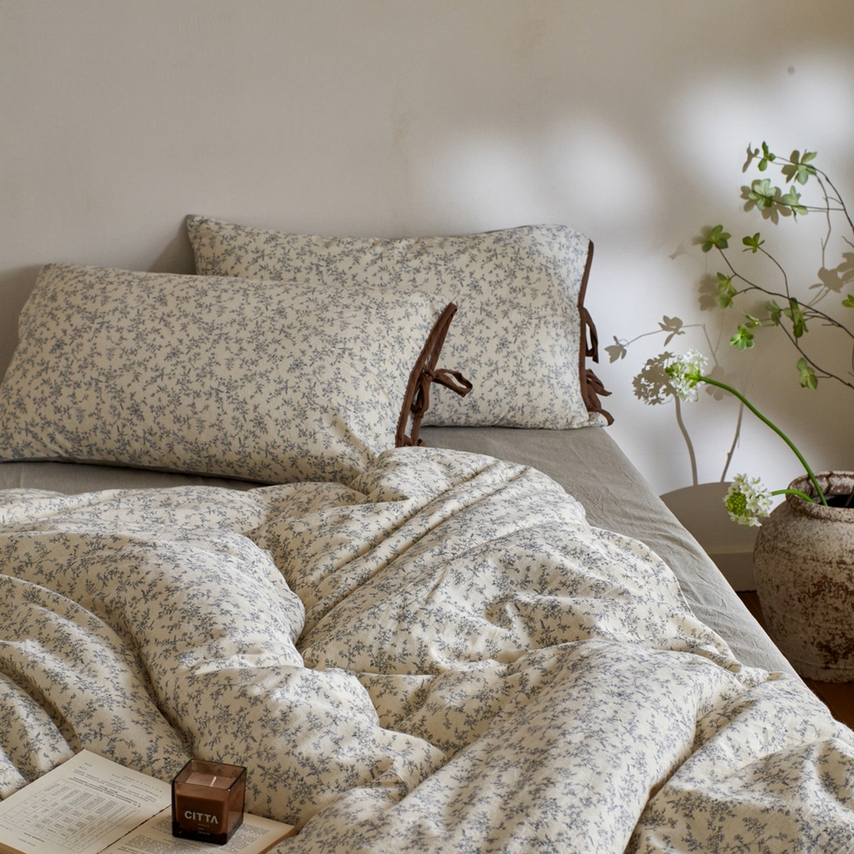 91家纺网 家纺一手货源 找家纺 由丽家纺 2026新款法式复古风棉麻绑带款四件套 黑绒花