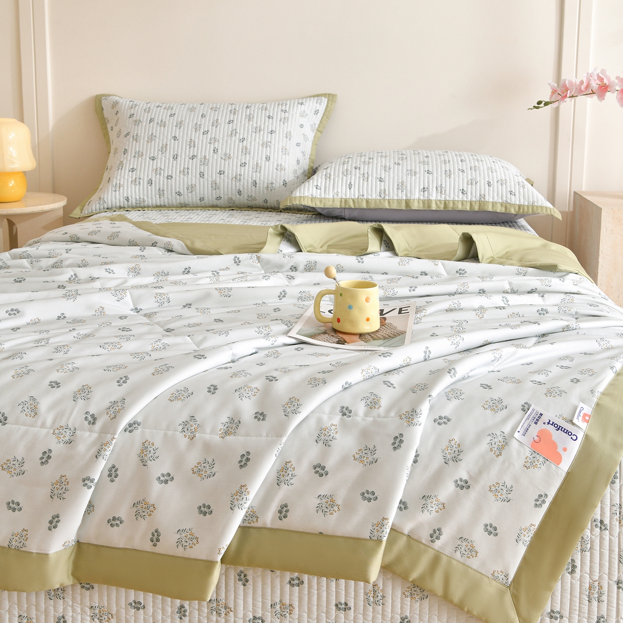 91家纺网 家纺一手货源 找家纺 金艾草 2026新款莫代尔天丝印花夏被床盖四件套三件套 甜果-绿