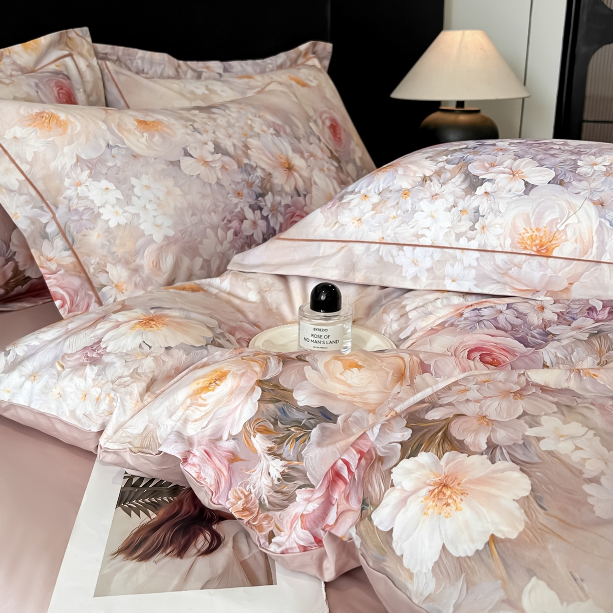 91家纺网 家纺一手货源 找家纺 启航家居 2026新款全棉纯棉数码印花四件套（控价198） 晨花微露粉