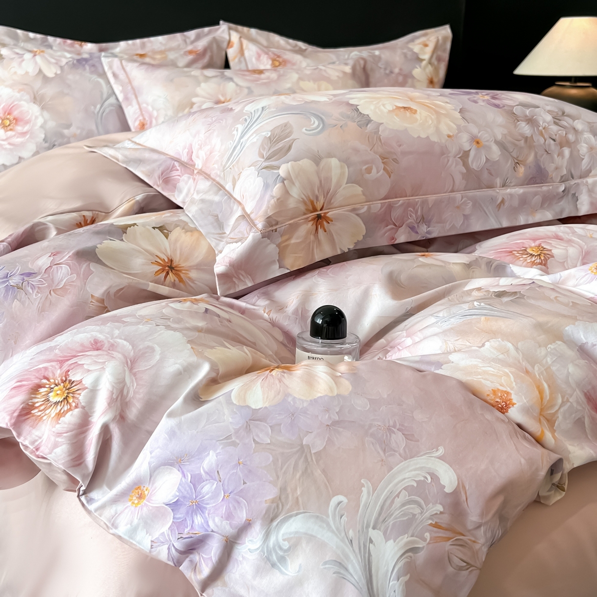 91家纺网 家纺一手货源 找家纺 启航家居 2026新款全棉纯棉数码印花四件套（控价198） 云薇悠韵粉