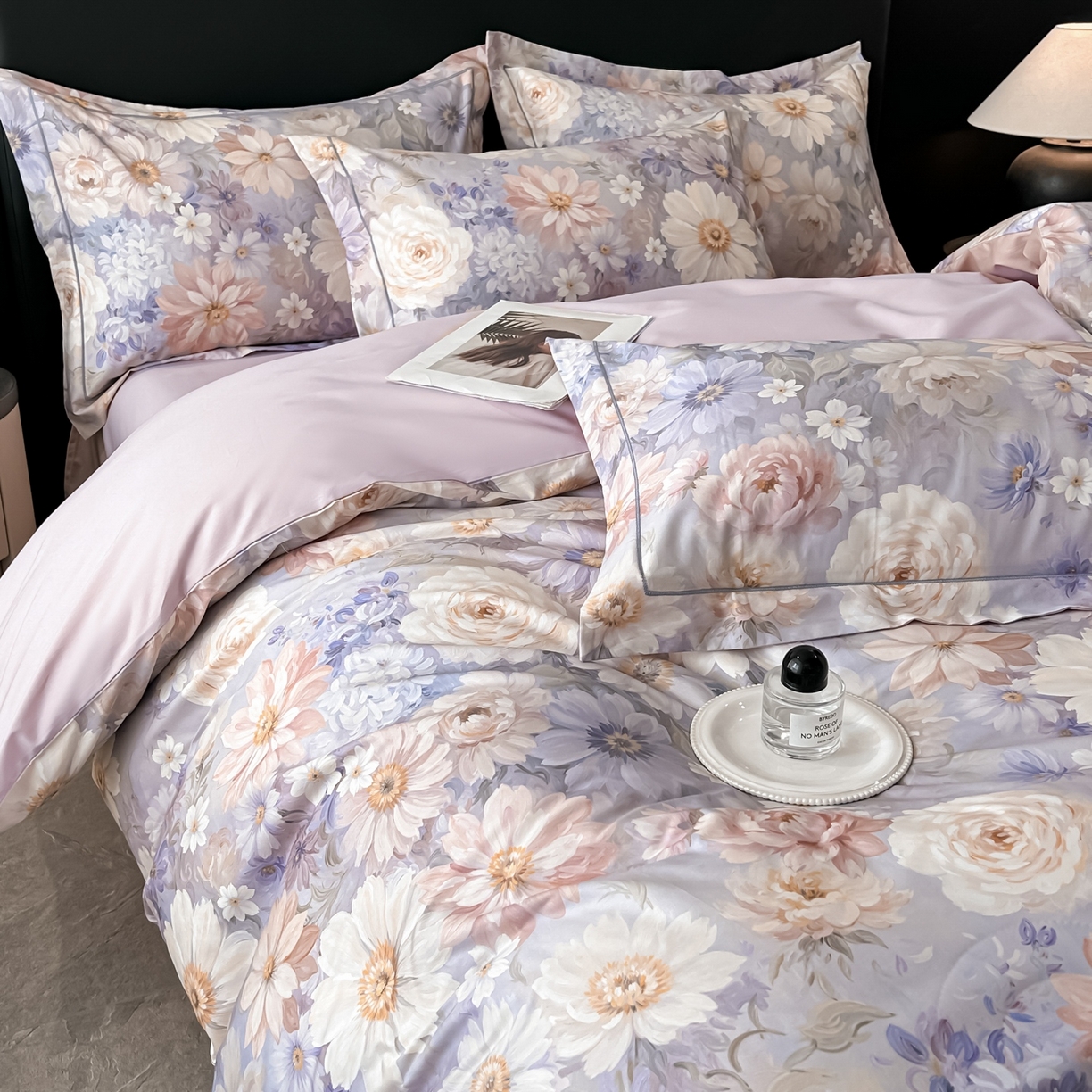 91家纺网 家纺一手货源 找家纺 启航家居 2026新款全棉纯棉数码印花四件套（控价198） 木槿花开紫