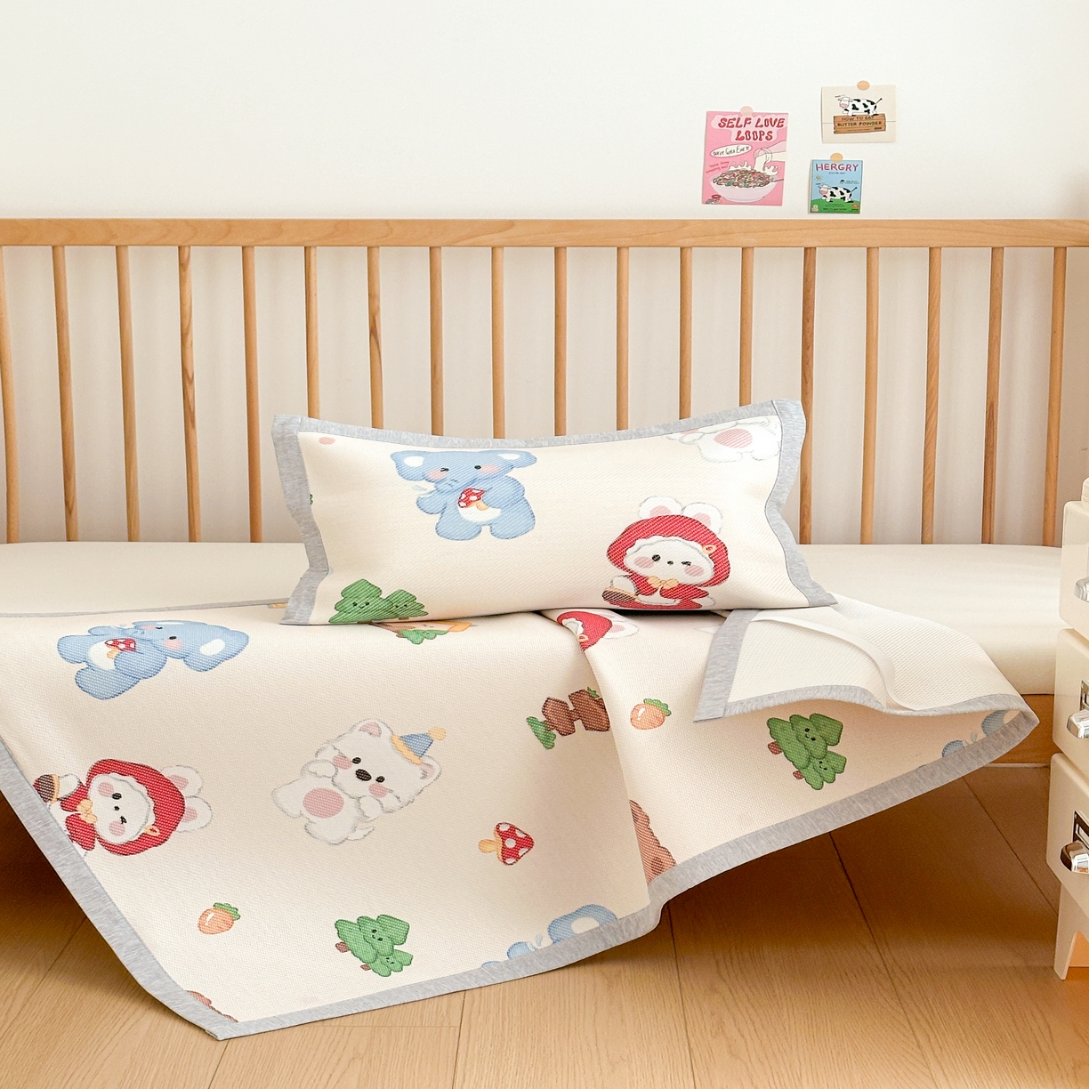 91家纺网 家纺一手货源 找家纺 嗨生活 2026年新款600D冰藤凉席儿童婴儿床凉席 幼儿园凉席 拼床凉席（可定做） 萌宠乐园