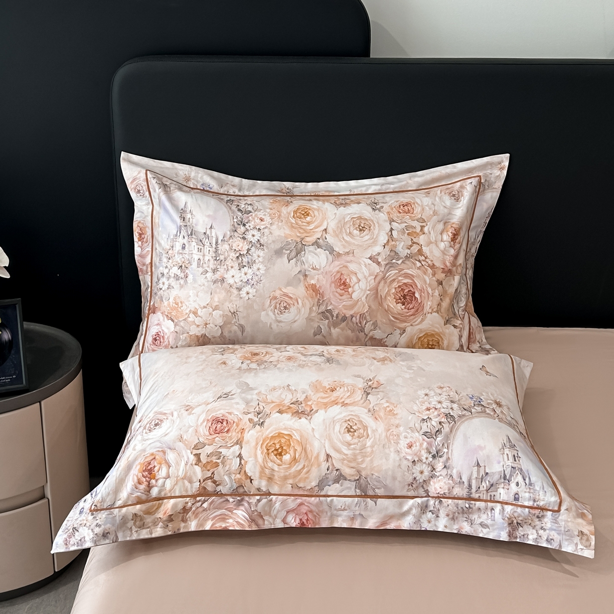 91家纺网 家纺一手货源 找家纺 启航家居 2026新款全棉纯棉数码印花四件套（控价198） 奇薇城堡桔