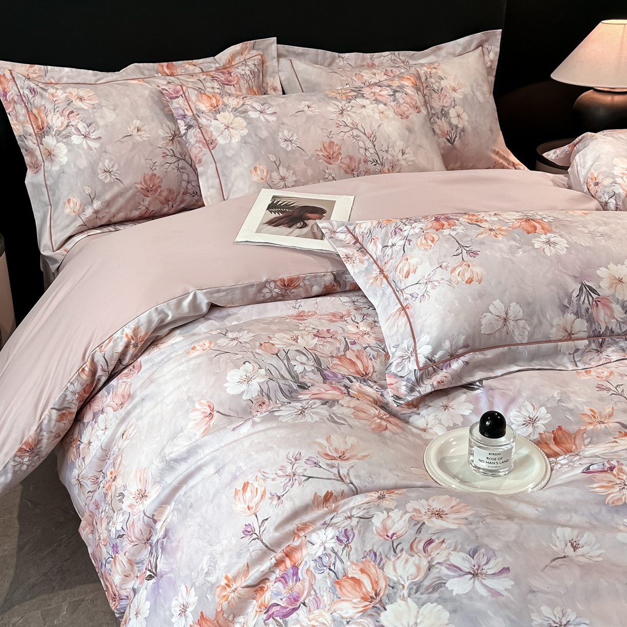 91家纺网 家纺一手货源 找家纺 启航家居 2026新款全棉纯棉数码印花四件套（控价198） 木浔与森粉