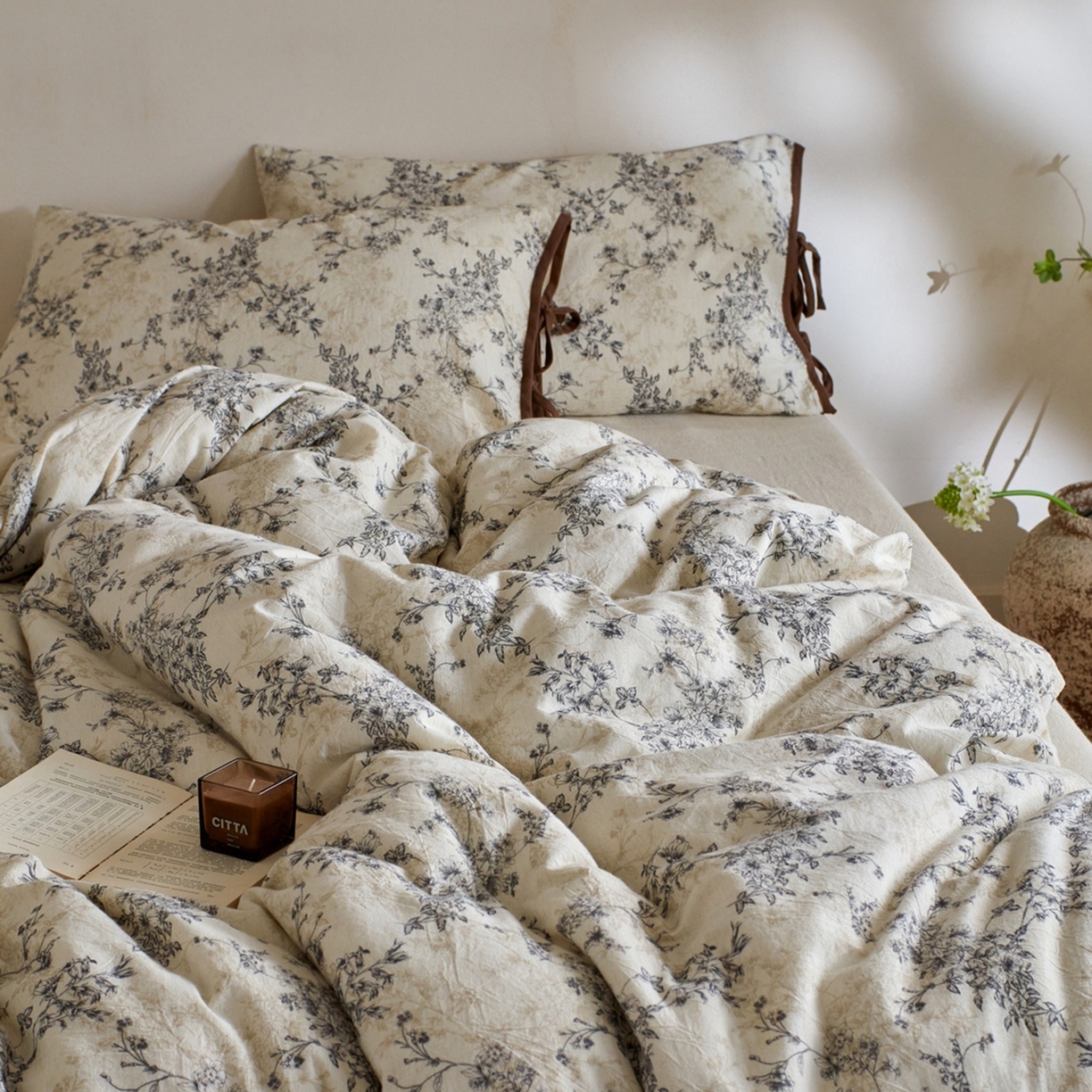 91家纺网 家纺一手货源 找家纺 由丽家纺 2026新款法式复古风棉麻绑带款四件套 剪影-白