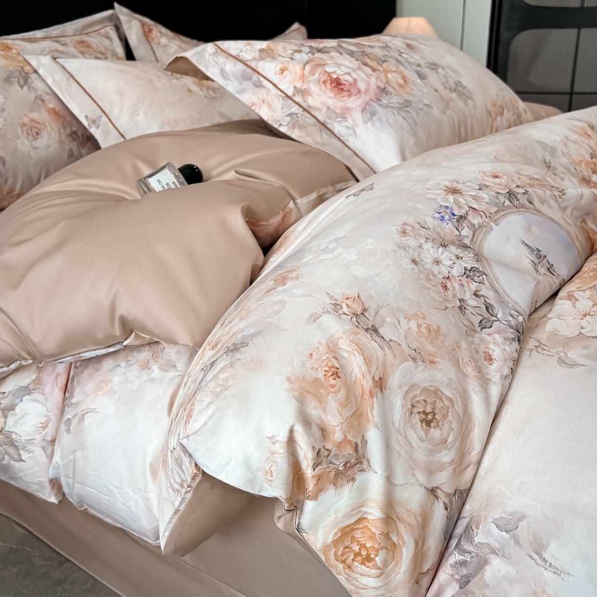 91家纺网 家纺一手货源 找家纺 启航家居 2026新款全棉纯棉数码印花四件套（控价198） 奇薇城堡桔