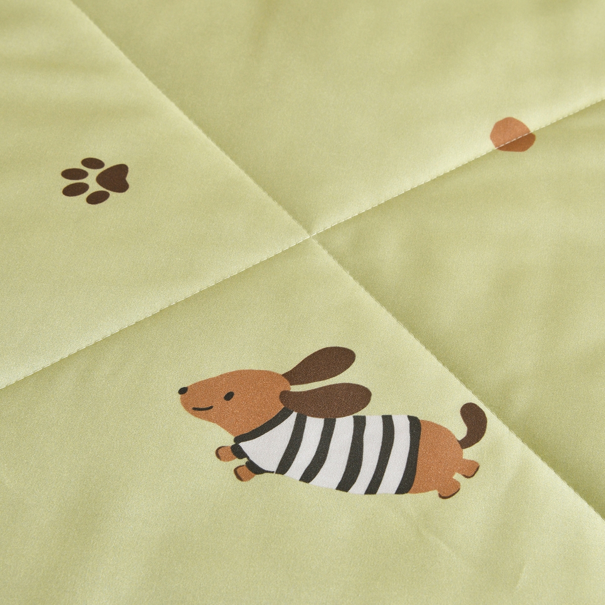 91家纺网 家纺一手货源 找家纺 金艾草 2026新款莫代尔天丝印花夏被床盖四件套三件套 香肠狗-绿色