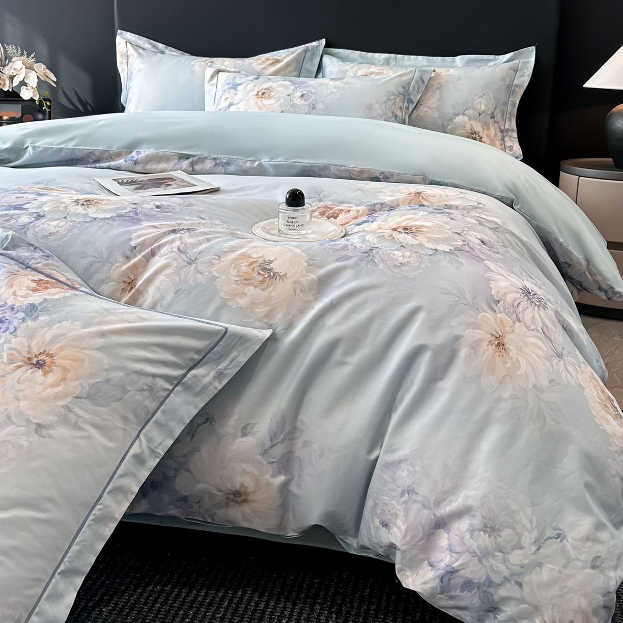 91家纺网 家纺一手货源 找家纺 启航家居 2026新款全棉纯棉数码印花四件套（控价198） 栖茜岛兰