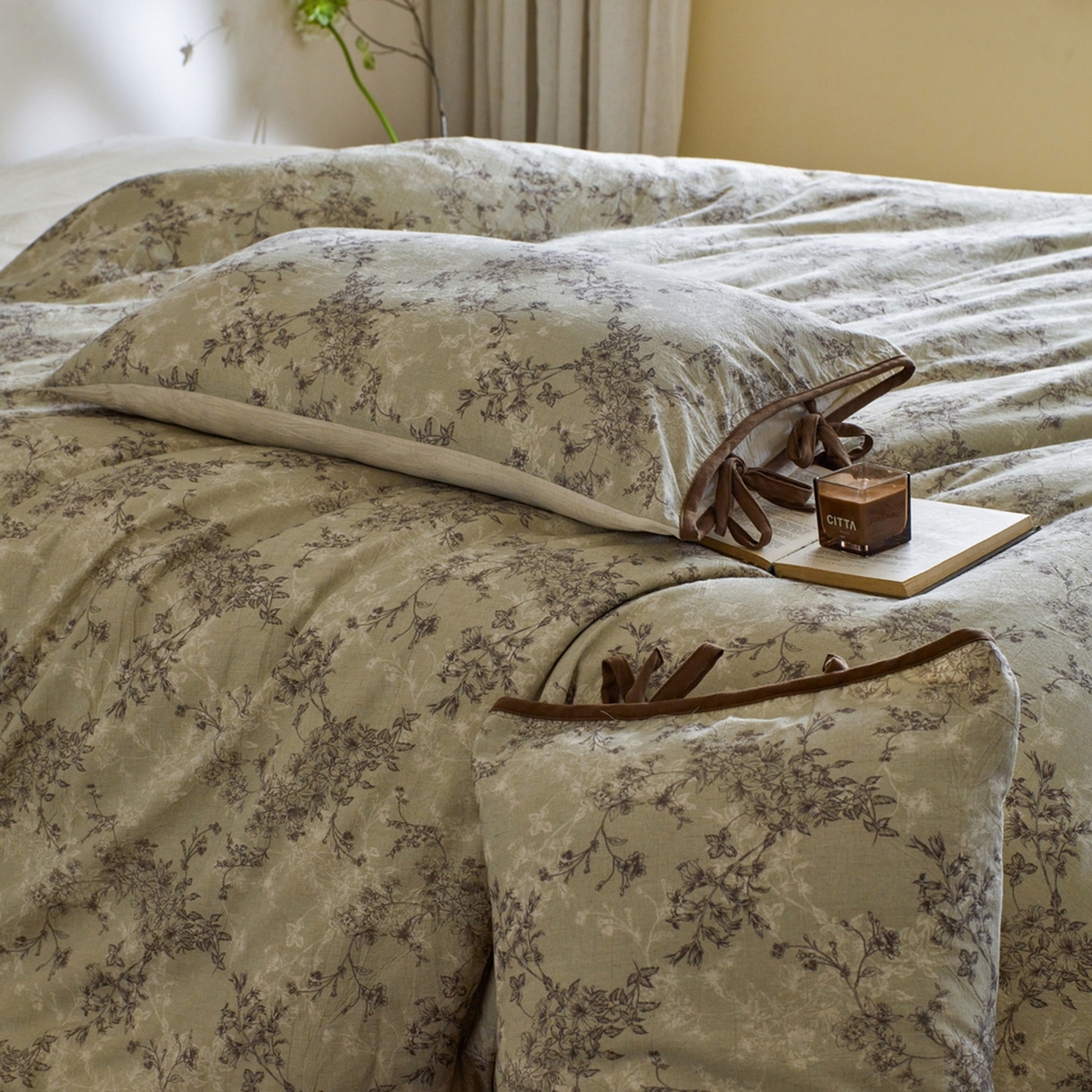 91家纺网 家纺一手货源 找家纺 由丽家纺 2026新款法式复古风棉麻绑带款四件套 剪影-绿