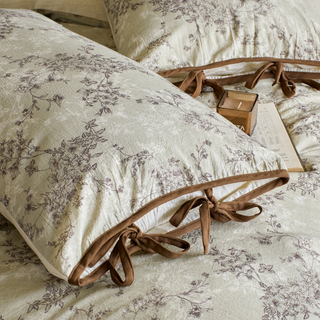 91家纺网 家纺一手货源 找家纺 由丽家纺 2026新款法式复古风棉麻绑带款四件套 剪影-绿