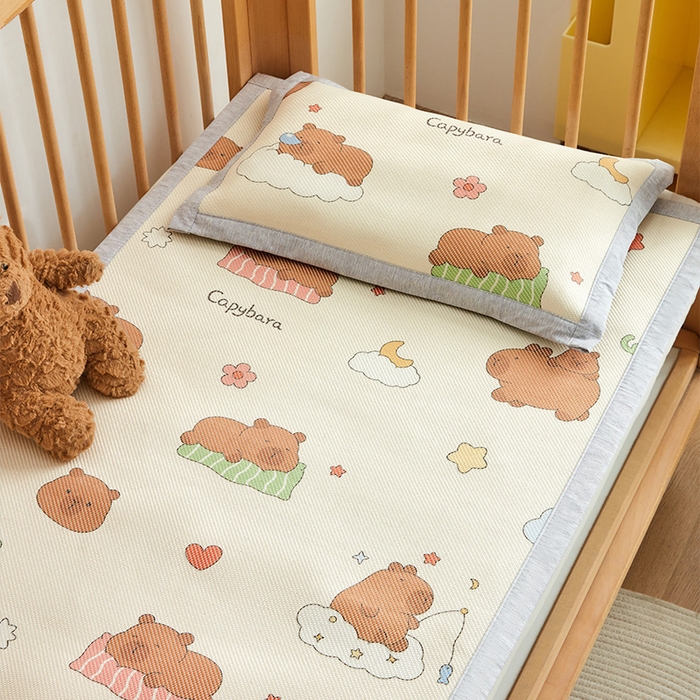 91家纺网 家纺一手货源 找家纺 嗨生活 2026年新款600D冰藤凉席儿童婴儿床凉席 幼儿园凉席 拼床凉席（可定做） 可爱巴拉