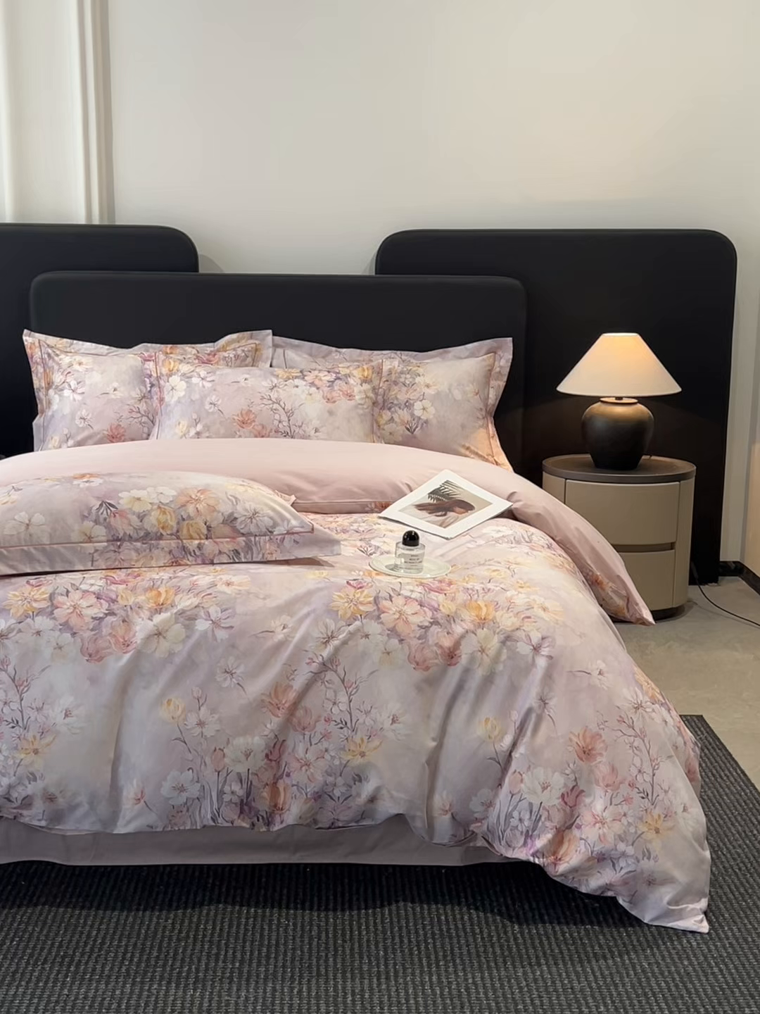 91家纺网 家纺一手货源 找家纺 启航家居 2026新款全棉纯棉数码印花四件套（控价198） 木浔与森粉