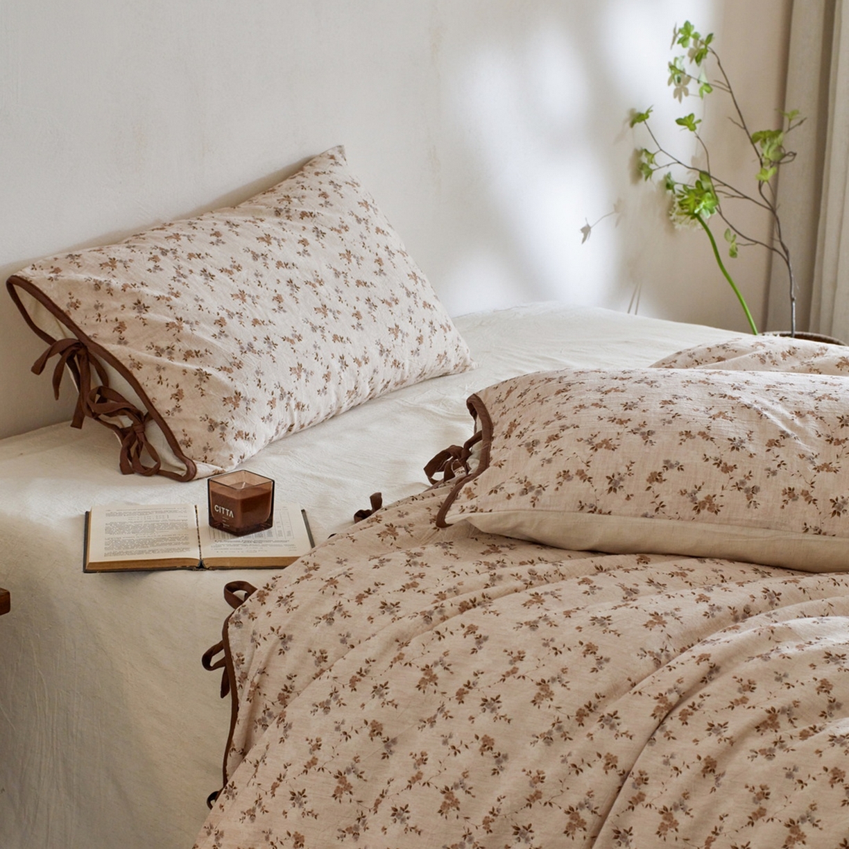 91家纺网 家纺一手货源 找家纺 由丽家纺 2026新款法式复古风棉麻绑带款四件套 绿野仙踪